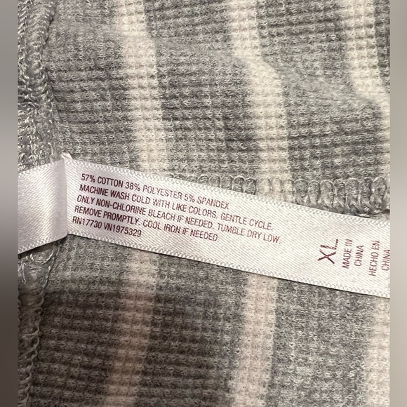 PJ Set Flannel Top Thermal Bottoms -XL ❄️ - Picture 16 of 16